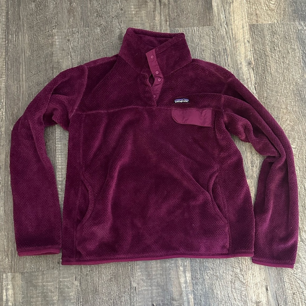 Patagonia Women’s XL Fleece Pullover – Plum Purple